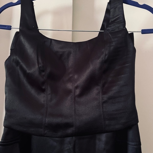 House of Harlow Satin set wide leg cargo pants and crop top Bustier Sz Small NWT - Picture 3 of 16